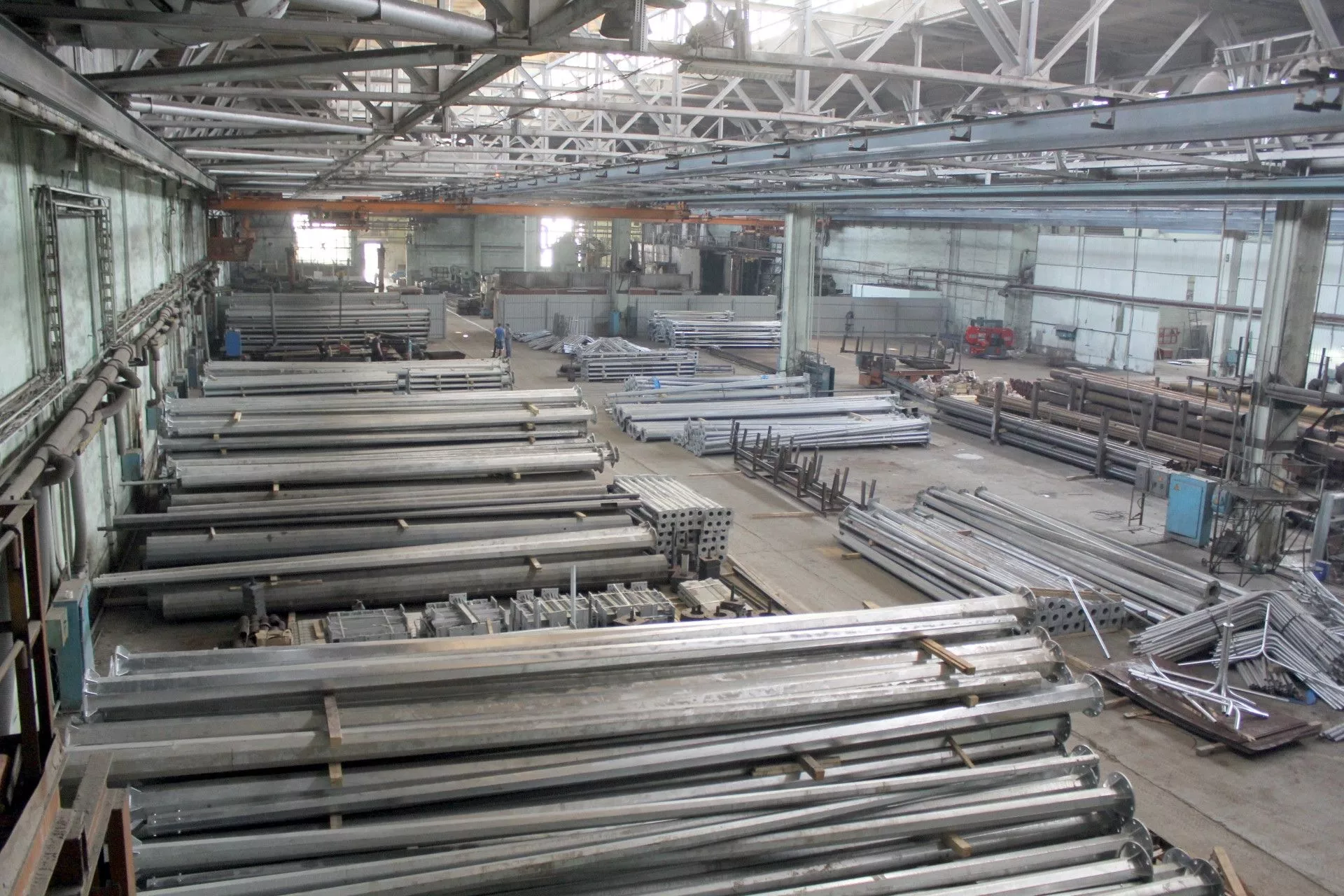 Установкой освещения на новом въезде в «КомсоМОЛЛ» занялась компания «Легион»